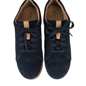 CLARKS NAVY SUEDE casual shoes. SZ 11W Pre-own.